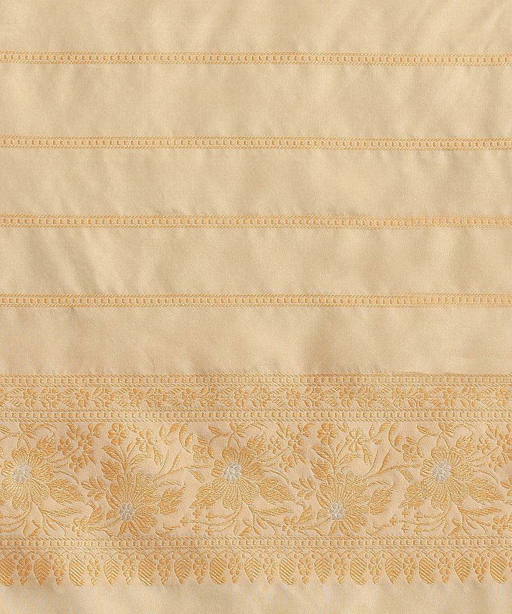 Handloom_Offwhite_Katan_Tissue_Banarasi_Rangkaat_Saree_With_Kadhwa_Border_WeaverStory_05