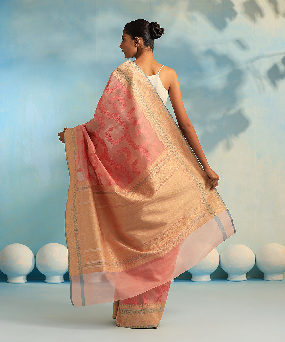 Handloom_Light_Pink_Pure_Kora_Silk_Banarasi_Saree_With_Kadhwa_Resham_Border_WeaverStory_03