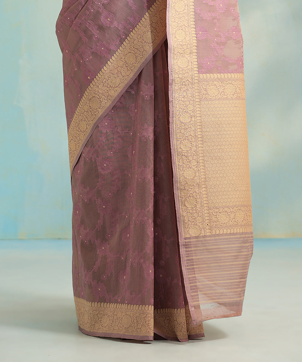 Handloom_Lavender_Pure_Kora_Silk_Banarasi_Saree_With_Kadhwa_Jangla_And_Resham_Border_WeaverStory_04