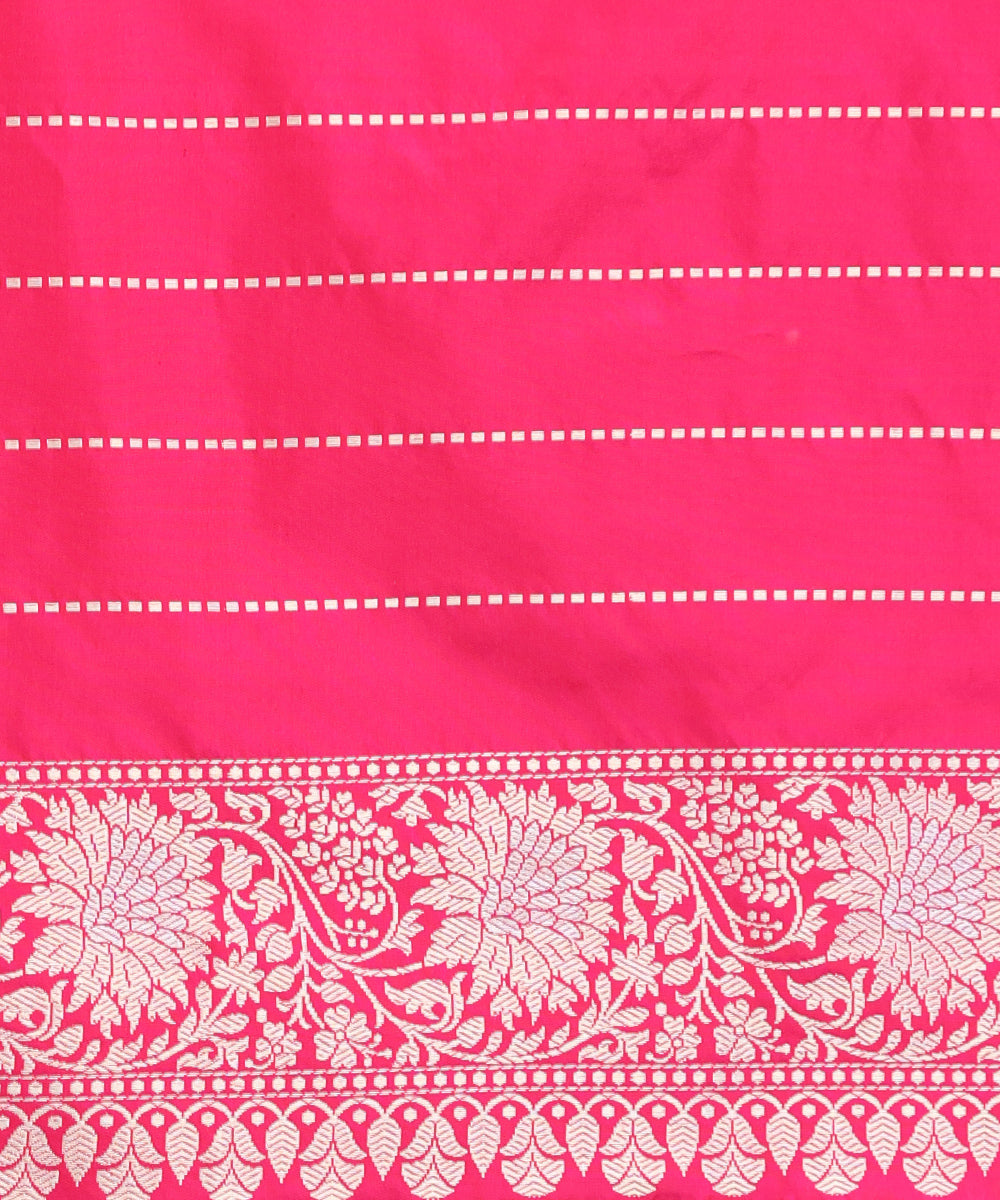 Orange_Dual_Tone_Handloom_Pure_Katan_Silk_Banarasi_Saree_With_Pink_Border_WeaverStory_05