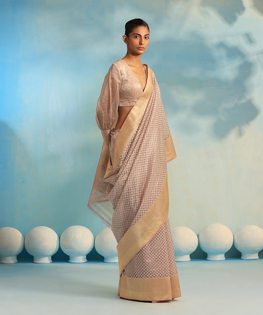 Handloom_Light_Mauve_Pure_Kora_Tissue_Cutwork_Banarasi_Saree_With_Border_WeaverStory_02