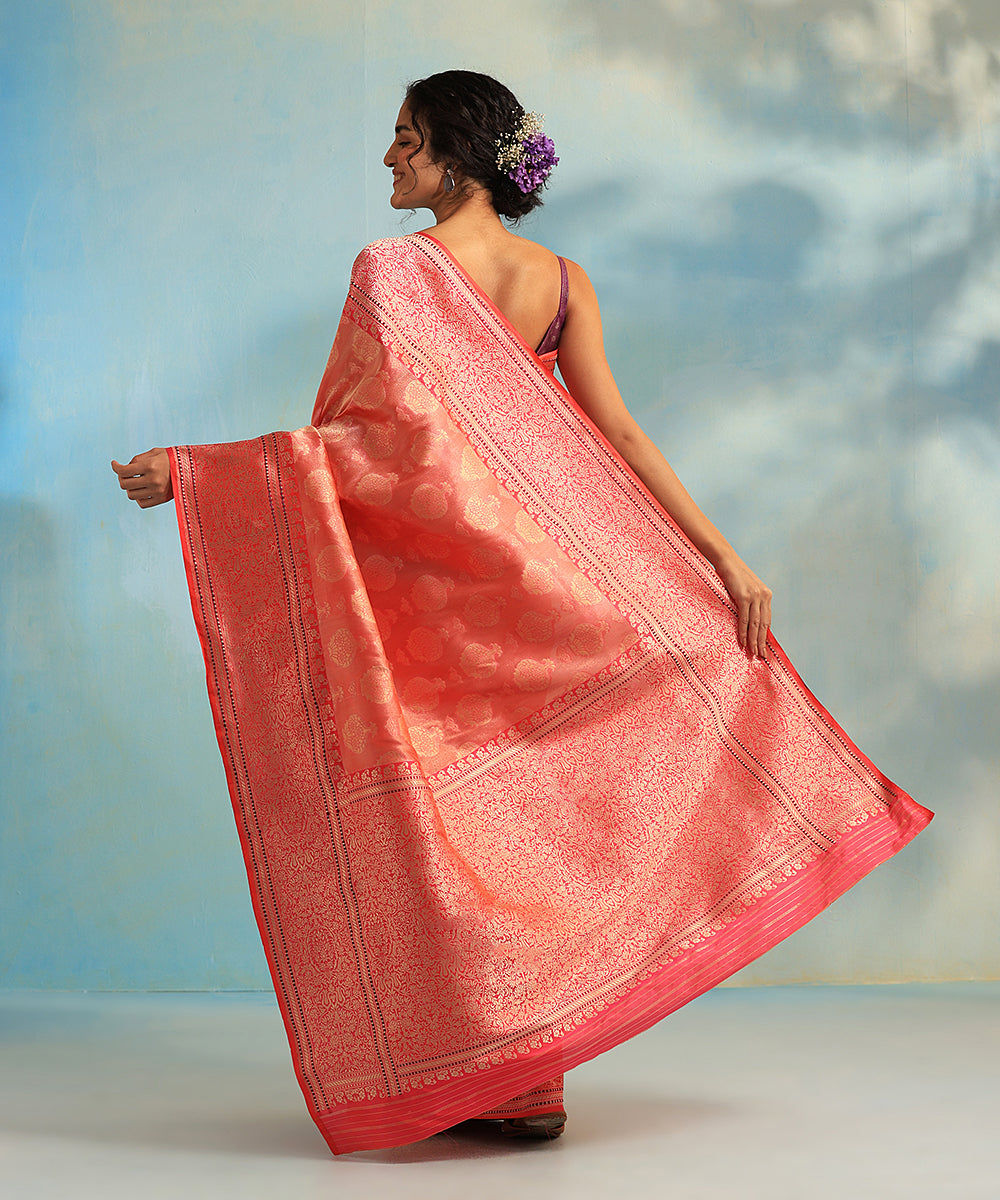 Handloom_Pink_Dual_Tone_Pure_Tissue_Silk_Banarasi_Saree_With_Dampaj_Weave_WeaverStory_03