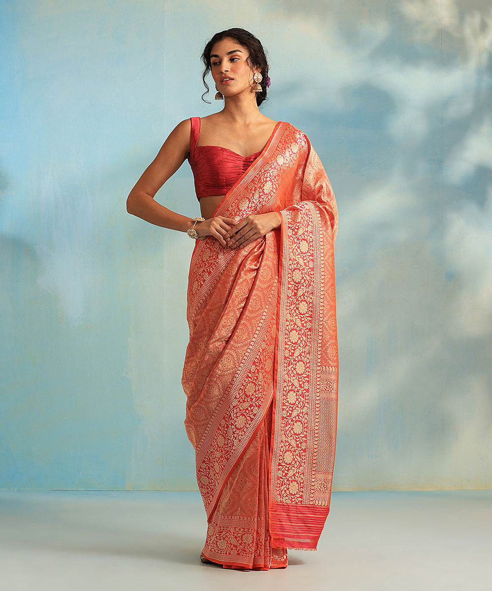 Pink_Dual_Tone_Handloom_Pure_Tissue_Silk_Banarasi_Saree_With_Dampaj_Weave_And_Kadhwa_Border_WeaverStory_02