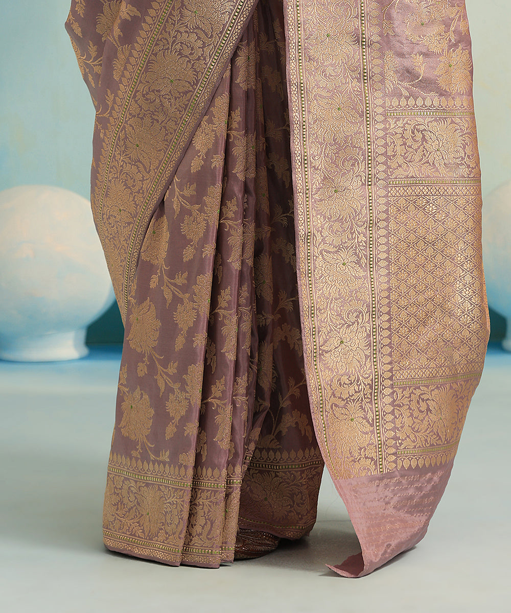 Handloom_Mauve_Pure_Katan_Tissue_Banarasi_Saree_With_Green_Delicate_Meenakari_WeaverStory_04