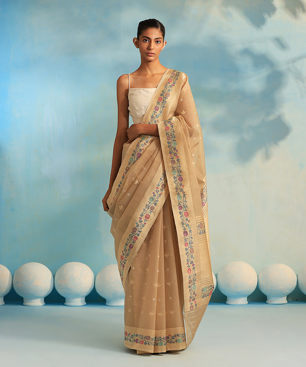 Beige_Handloom_Pure_Kora_Silk_Banarasi_Saree_With_Kadhwa_Booti_And_Meenakari_WeaverStory_02