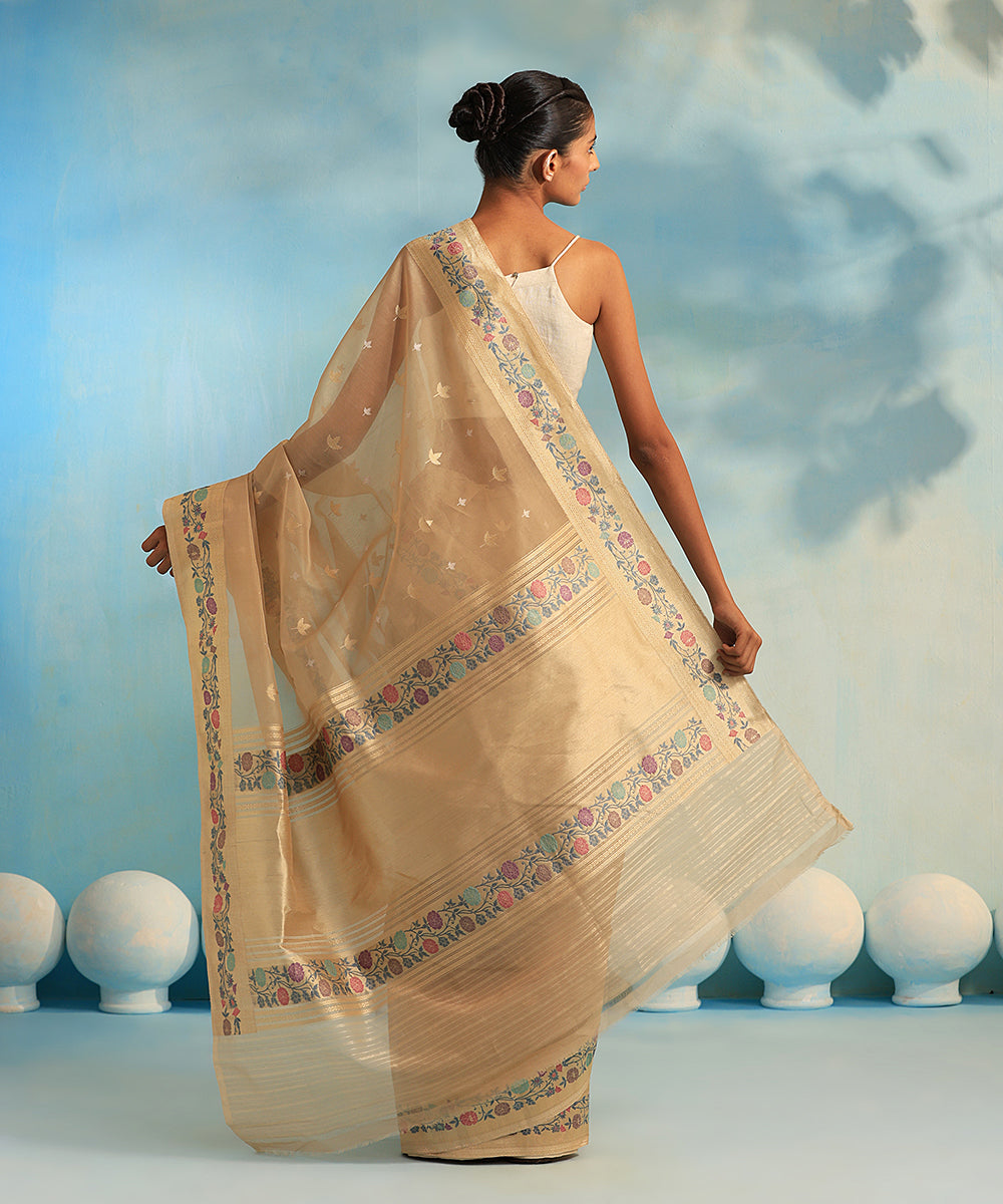 Beige_Handloom_Pure_Kora_Silk_Banarasi_Saree_With_Kadhwa_Booti_And_Meenakari_WeaverStory_03