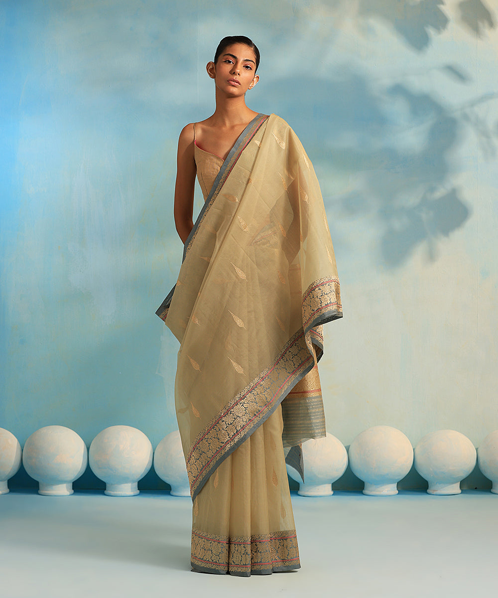 Pista_Green_Handloom_Pure_Kora_Silk_Banarasi_Saree_With_Kadhwa_Booti_WeaverStory_02