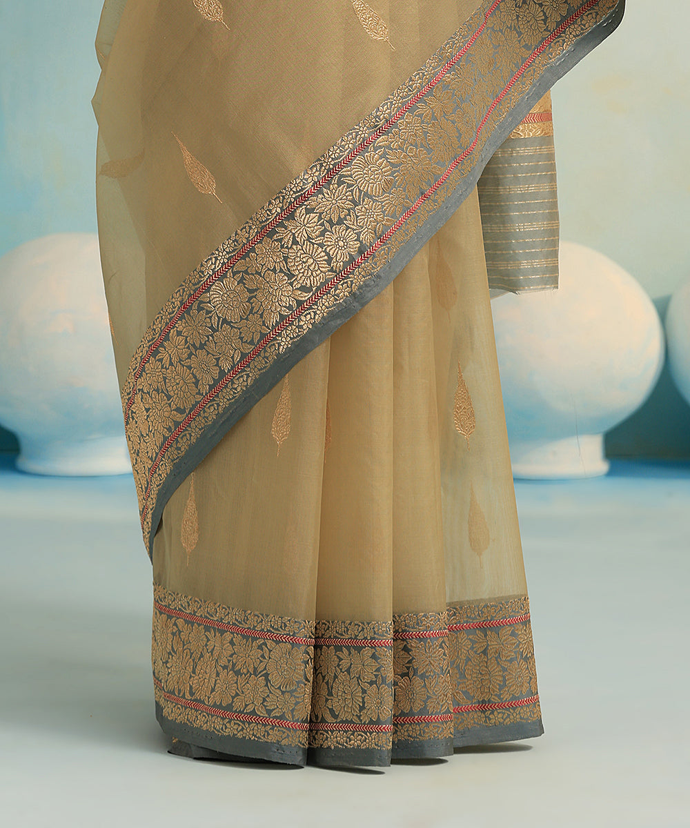 Pista_Green_Handloom_Pure_Kora_Silk_Banarasi_Saree_With_Kadhwa_Booti_WeaverStory_04