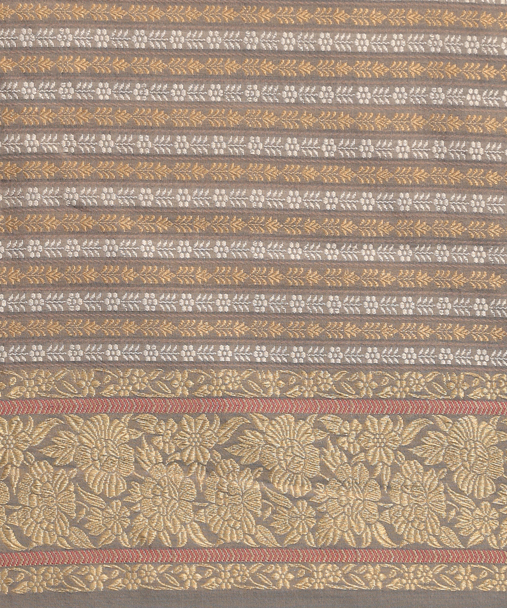 Handloom_Dusty_Pink_Pure_Kora_Silk_Banarasi_Saree_With_Booti_And_Grey_Border_WeaverStory_05