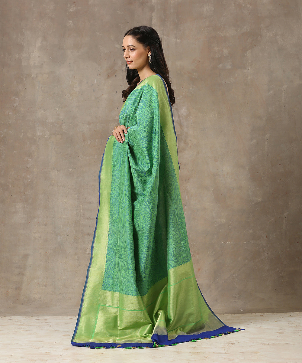 Handloom_Green_Katan_Georgette_Jamawar_Banarasi_Saree_with_Blue_Selvedge_WeaverStory_03