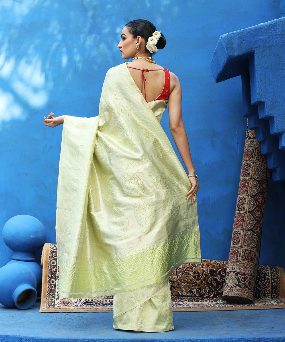 Handloom_Pistachio_Green_Pure_Katan_Silk_Kimkhab_Banarasi_Saree_With_Silver_Zari_WeaverStory_03