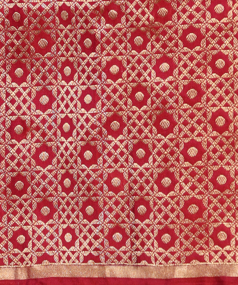 Handloom_Wine_Pure_Satin_Silk_Banarasi_Saree_With_Kadhwa_Boota_WeaverStory_05
