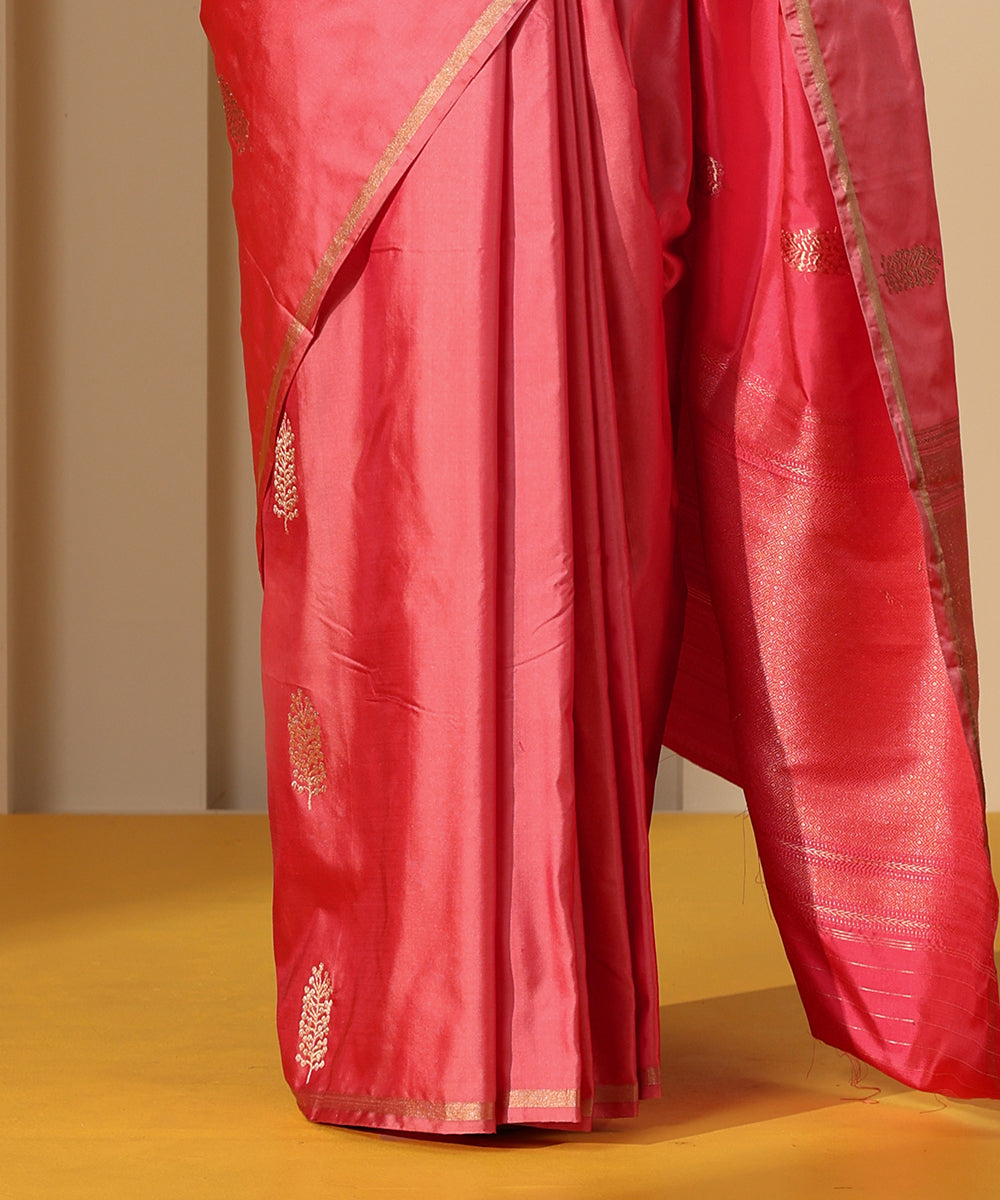 Handloom_Rose_Pink_Satin_Silk_Banarasi_Saree_With_Kadhwa_Boota_WeaverStory_04