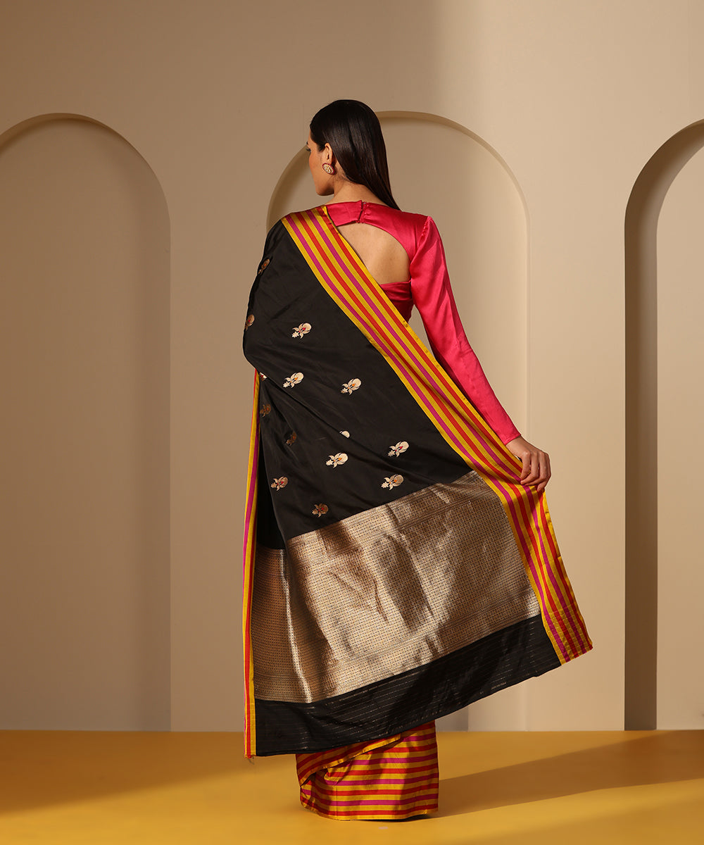 Black_Handloom_Pure_Satin_Silk_Banarasi_Saree_With_Mustard_And_Red_Striped_Border_WeaverStory_03