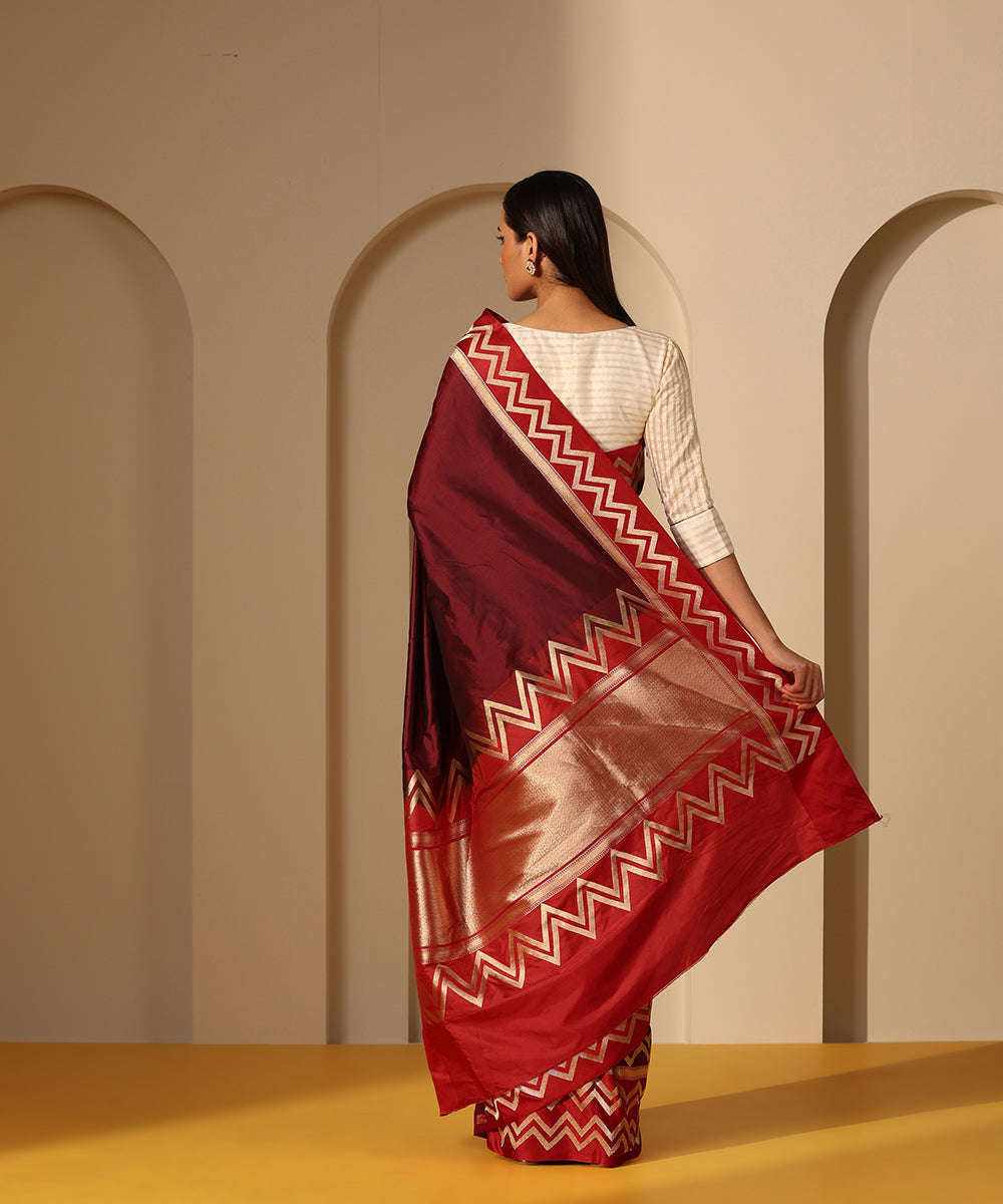 Maroon_Handloom_Pure_Katan_Silk_Banarasi_Saree_With_Red_Chevron_Border_WeaverStory_03