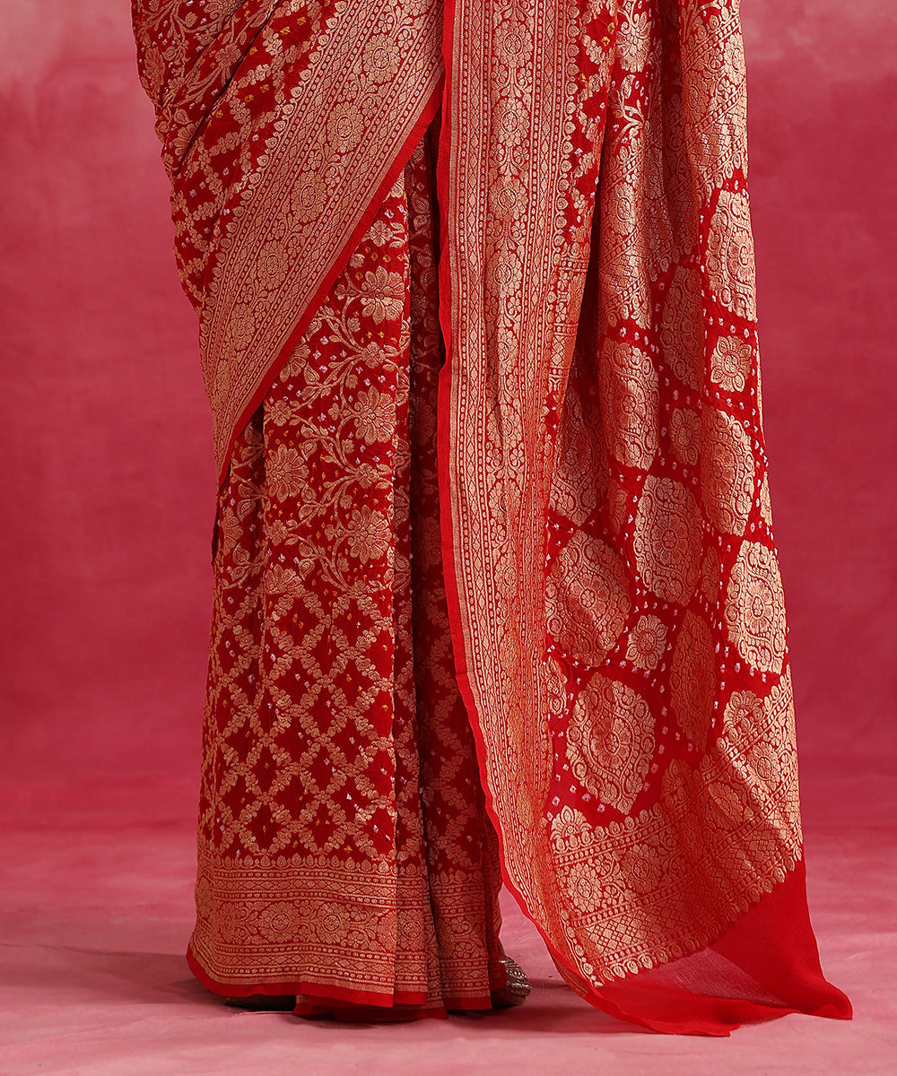 Handloom_Red_Pure_Georgette_Banarasi_Bandhej_Saree_With_Zari_Border_WeaverStory_04