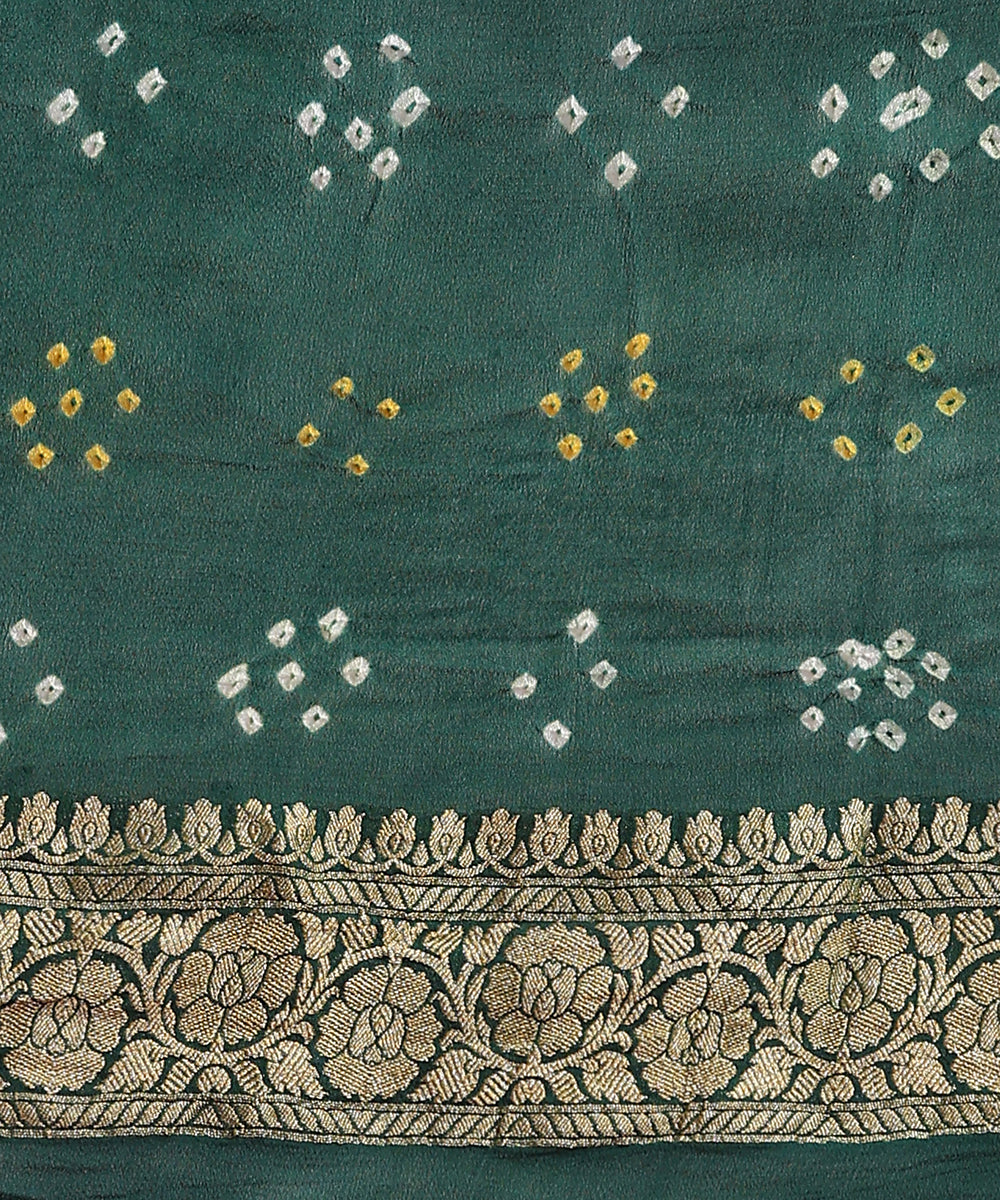 Handloom_Green_Ombre_Dyed_Pure_Georgette_Banarasi_Bandhej_Saree_WeaverStory_05