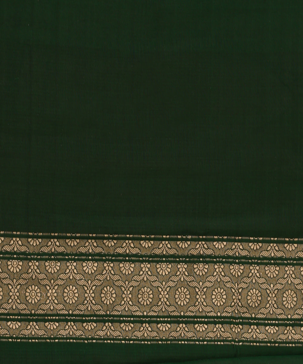 Handloom_Emerald_Green_Pure_Katan_Silk_Banarasi_Saree_With_Cutwork_Aada_Jaal_WeaverStory_05