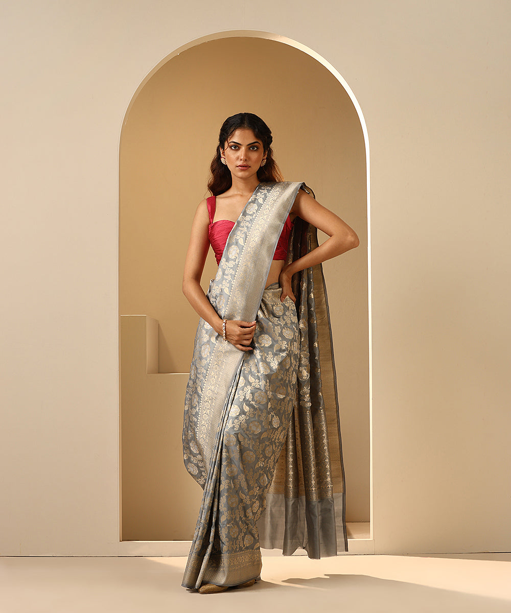 Grey_Handloom_Pure_Katan_Silk_Banarasi_Saree_With_Sona_Rupa_Zari_Jaal_WeaverStory_02