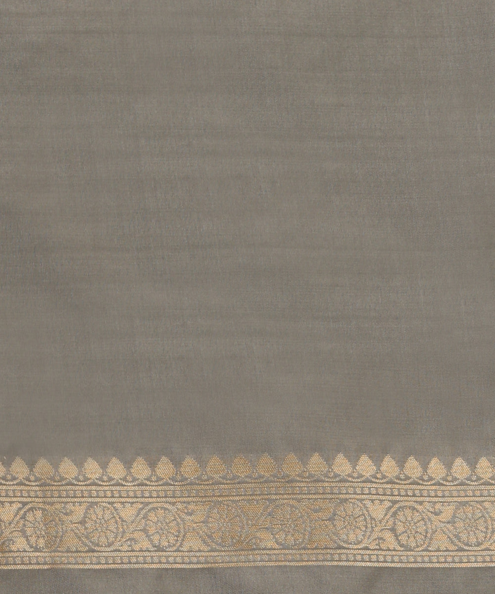 Grey_Handloom_Pure_Katan_Silk_Banarasi_Saree_With_Sona_Rupa_Zari_Jaal_WeaverStory_05