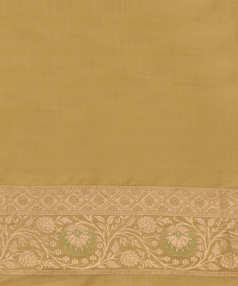 Pista_Green_Handloom_Pure_Katan_Silk_Banarasi_Saree_With_Green_Meena_And_Anmol_Zari_WeaverStory_05