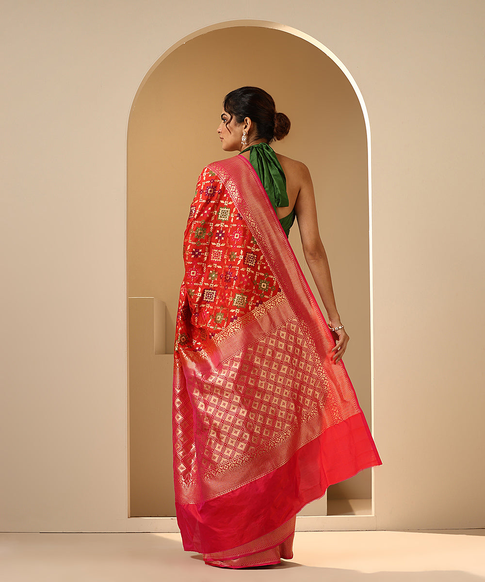 Red_Handloom_Pure_Katan_Silk_Banarasi_Patola_Saree_With_Pink_And_Gold_Border_WeaverStory_03