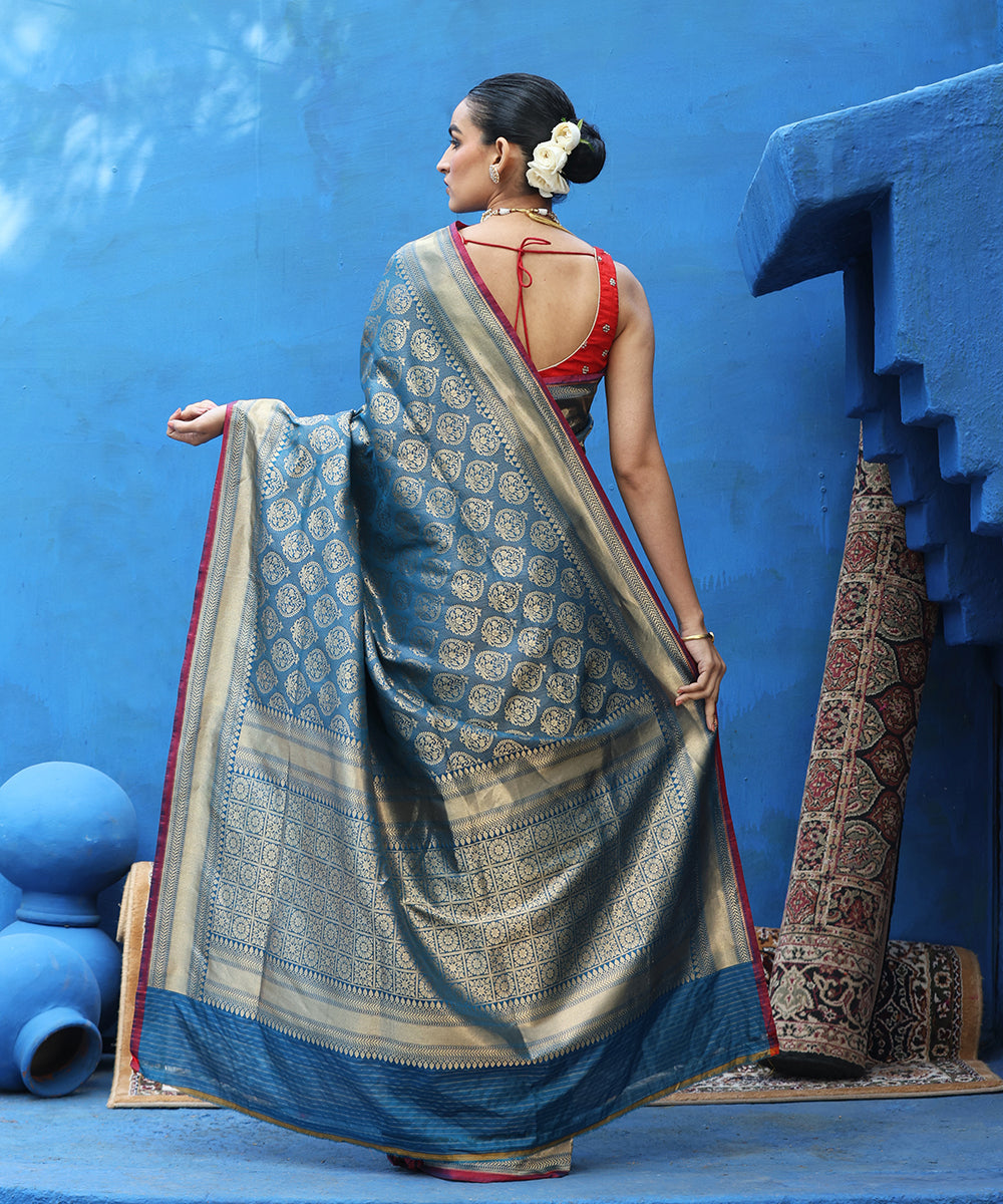 Blue_Handloom_Pure_Katan_Silk_Kimkhab_Banarasi_Saree_With_Maroon_Selvedge_WeaverStory_03