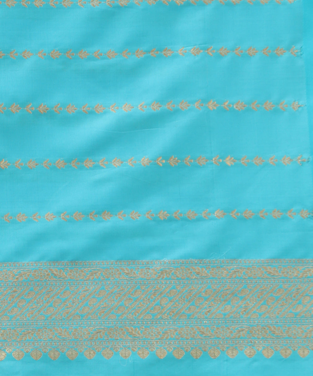 Cream_And_Blue_Handloom_Pure_Katan_Silk_Banarasi_Saree_With_Kadhwa_Boota_WeaverStory_05