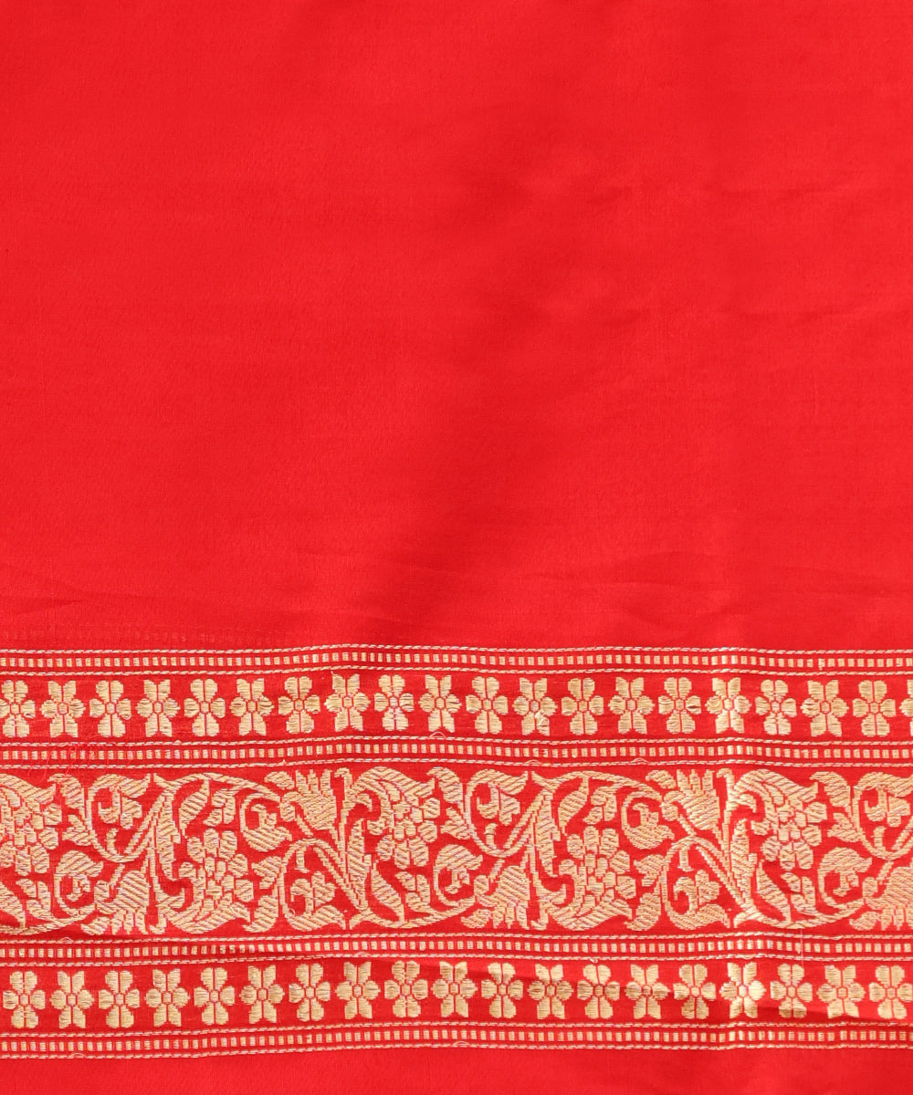 Handloom_Red_Pure_Katan_Silk_Zari_Wasket_Banarasi_Saree_With_Blue_Meenakari_WeaverStory_05