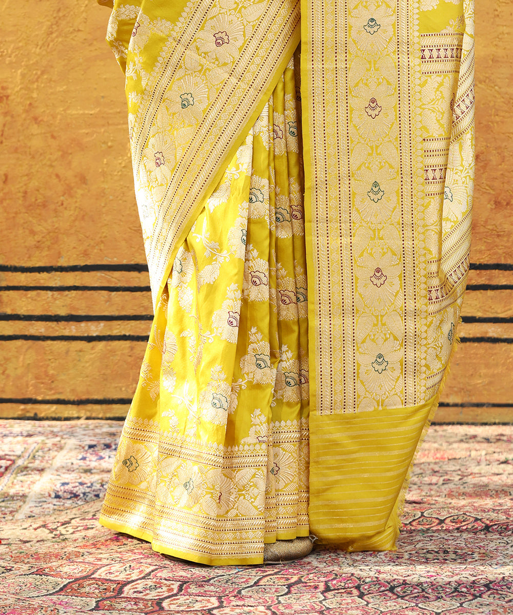 Fresh_Lime_Handloom_Pure_Katan_Silk_Banarasi_Saree_With_Hibiscus_Flowers_And_Meenakari_WeaverStory_04