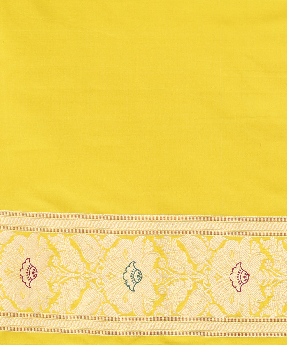 Fresh_Lime_Handloom_Pure_Katan_Silk_Banarasi_Saree_With_Hibiscus_Flowers_And_Meenakari_WeaverStory_05