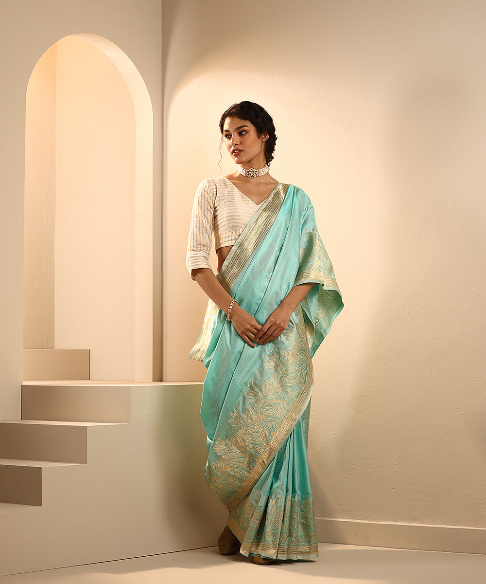 Sea_Green_Handloom_Pure_Mashroo_Silk_Tanchoi_Banarasi_Saree_With_Tanzeb_Border_WeaverStory_02