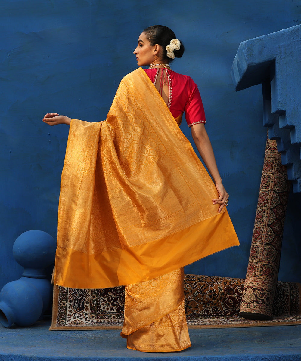 Mustard_Handloom_Pure_Katan_Silk_Kimkhab_Banarasi_Saree_With_Antique_Zari_WeaverStory_03
