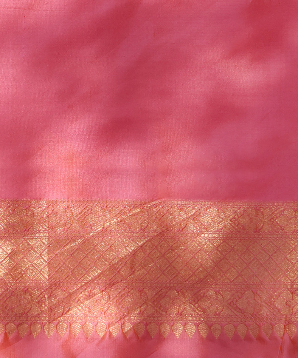 Pink_Handloom_Pure_Katan_Silk_Kimkhab_Banarasi_Saree_With_Antique_Zari_WeaverStory_05