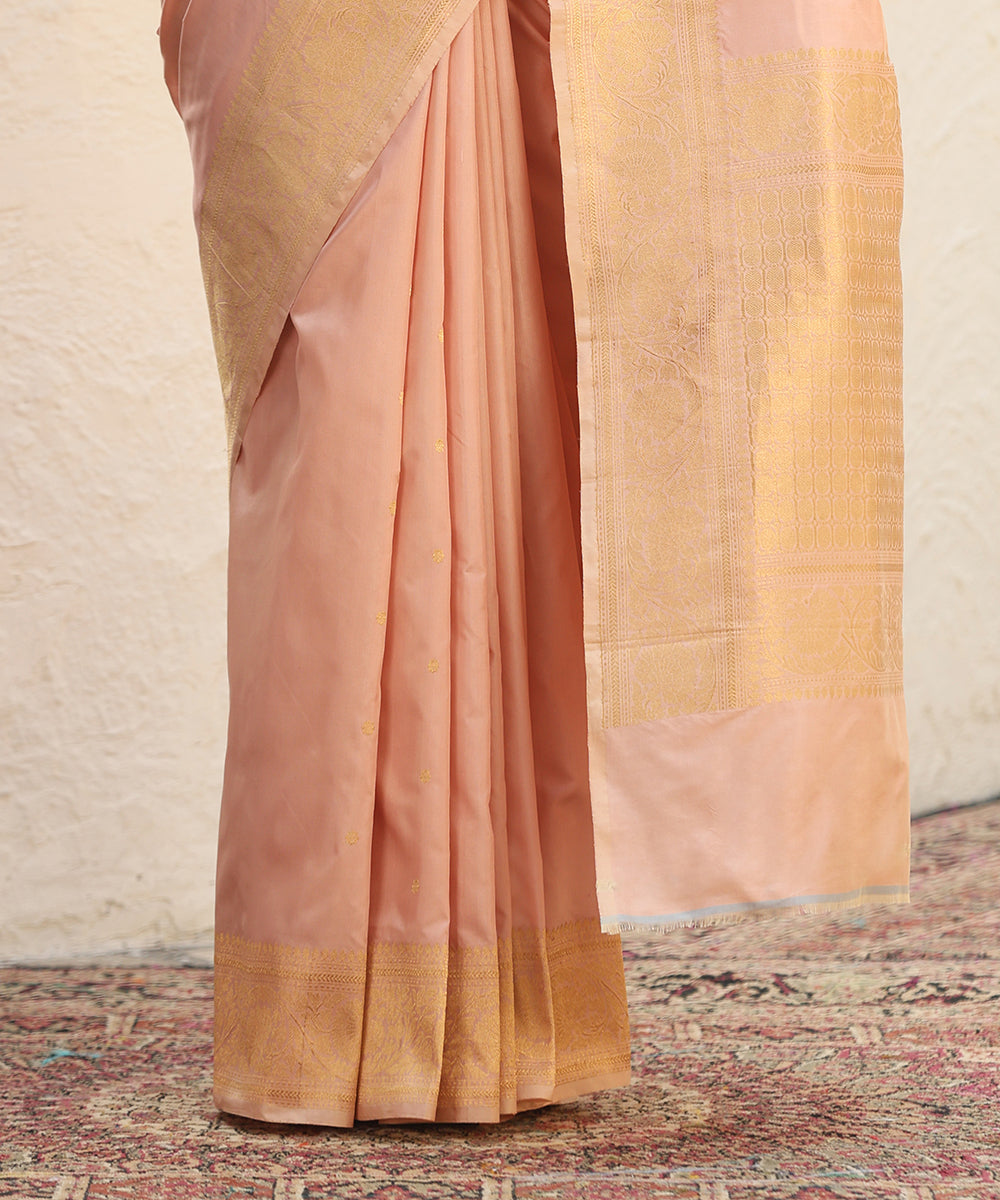 Handloom_Pink_Pure_Katan_Silk_Banarasi_Saree_With_Kadhwa_Booti_And_Border_WeaverStory_04