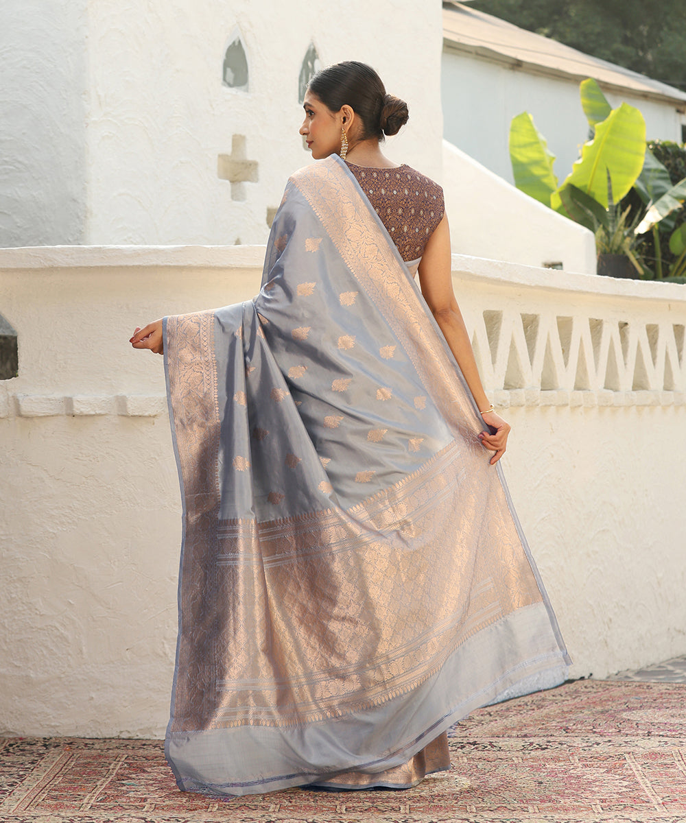 Blue_Handloom_Pure_Katan_Silk_Banarasi_Saree_With_Kadhwa_Boota_WeaverStory_03