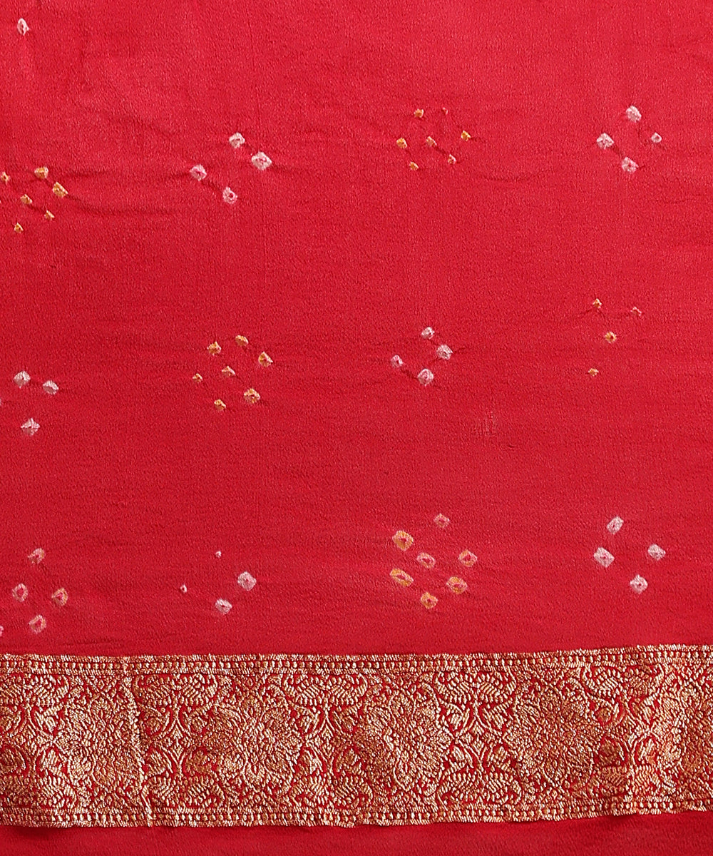 Handloom_Orange_And_Red_Ombre_Dyed_Pure_Georgette_Banarasi_Bandhej_Saree_WeaverStory_05