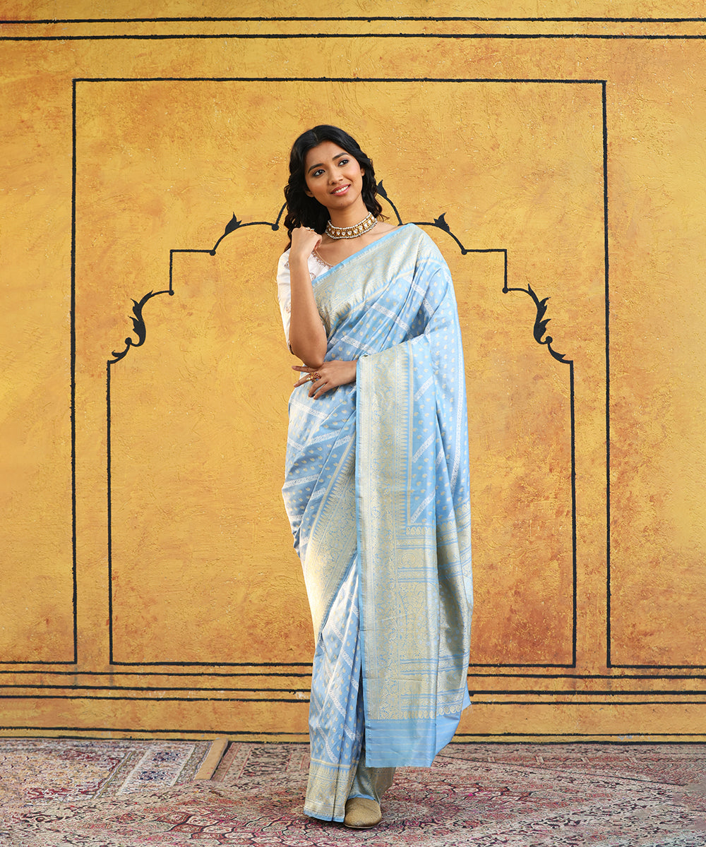 Pigeon_Blue_Handloom_Pure_Katan_Silk_Banarasi_Saree_With_Diagonal_Bel_WeaverStory_02