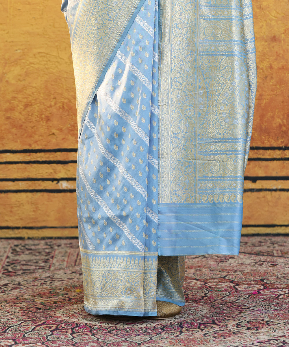 Pigeon_Blue_Handloom_Pure_Katan_Silk_Banarasi_Saree_With_Diagonal_Bel_WeaverStory_04
