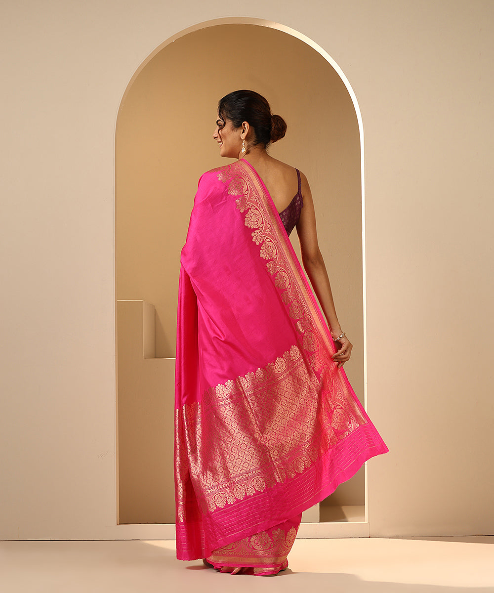 Red_Pure_Katan_Silk_Plain_Saree_With_Gold_Zari_Persian_Border_WeaverStory_03