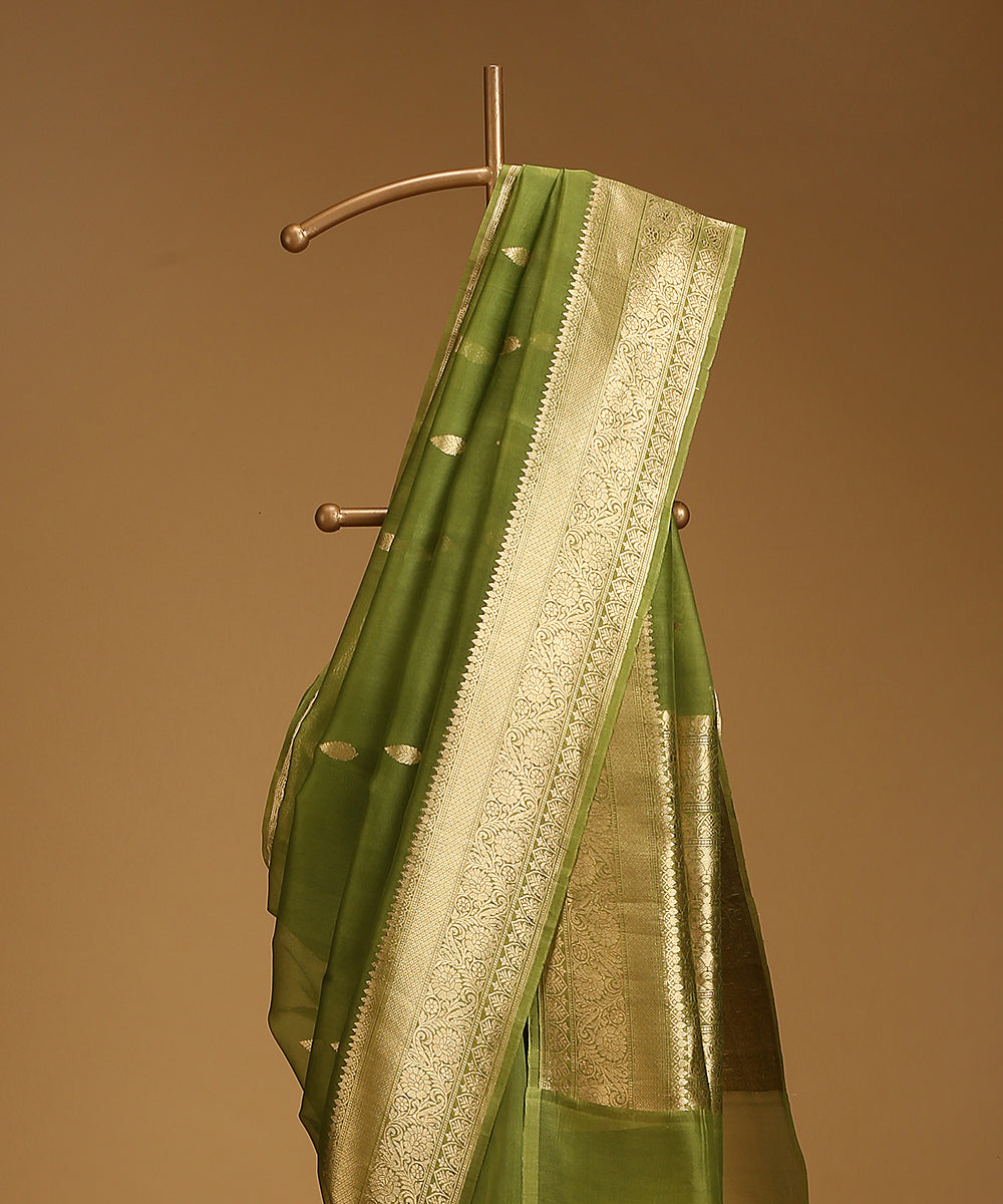 Henna_Green_Handloom_Pure_Organza_Silk_Banarasi_Saree_With_Gold_Zari_Border_And_Kadhwa_Boota_WeaverStory_02