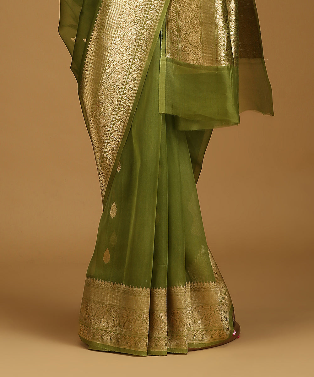 Henna_Green_Handloom_Pure_Organza_Silk_Banarasi_Saree_With_Gold_Zari_Border_And_Kadhwa_Boota_WeaverStory_03