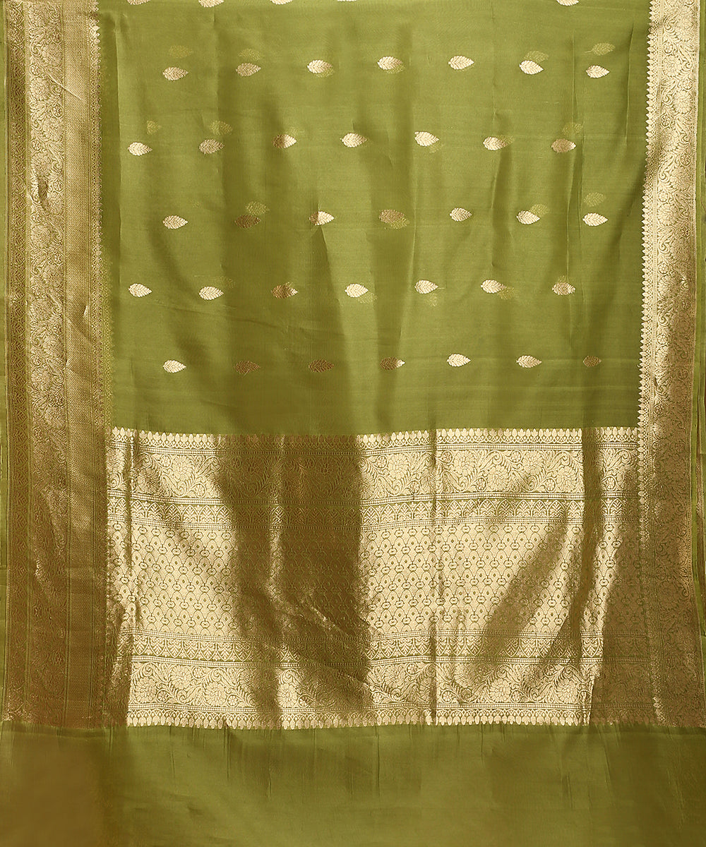 Henna_Green_Handloom_Pure_Organza_Silk_Banarasi_Saree_With_Gold_Zari_Border_And_Kadhwa_Boota_WeaverStory_05