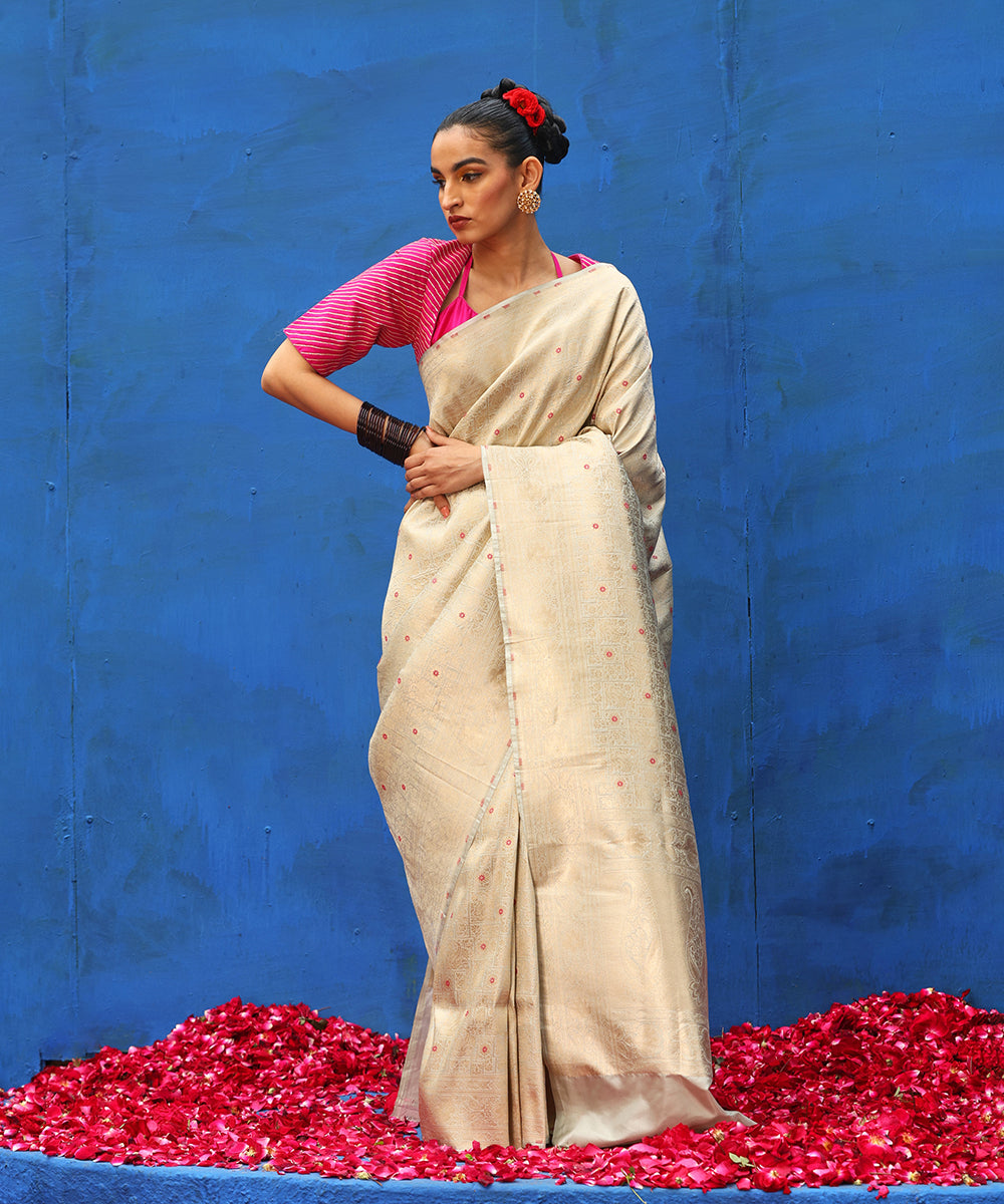 Light_Pistachio_Green_Handloom_Pure_Katan_Silk_Zari_Tanchoi_Banarasi_Saree_With_Meenakari_WeaverStory_02