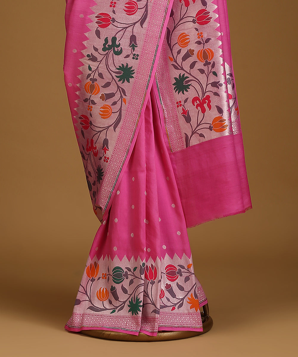 Pink_Handloom_Pure_Tusser_Georgette_Banarasi_Saree_With_Multicolour_Floral_Border_And_Cutwork_Bootis_WeaverStory_03