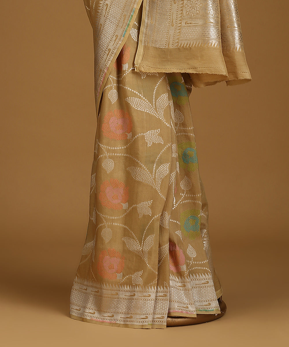 Handloom_Dark_Beige_Pure_Tusser_Georgette_Banarasi_Saree_With_Multicolour_Cutwork_Booti_And_Zari_Border_WeaverStory_03