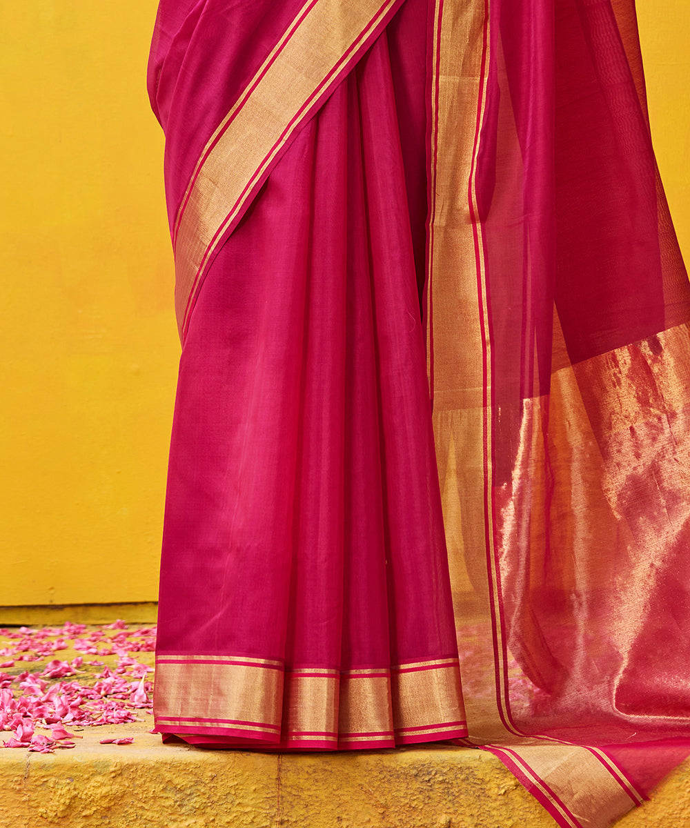 Rani_Pink_Handloom_Pure_Cotton_Silk_Chanderi_Saree_With_Gold_Zari_Border_WeaverStory_04