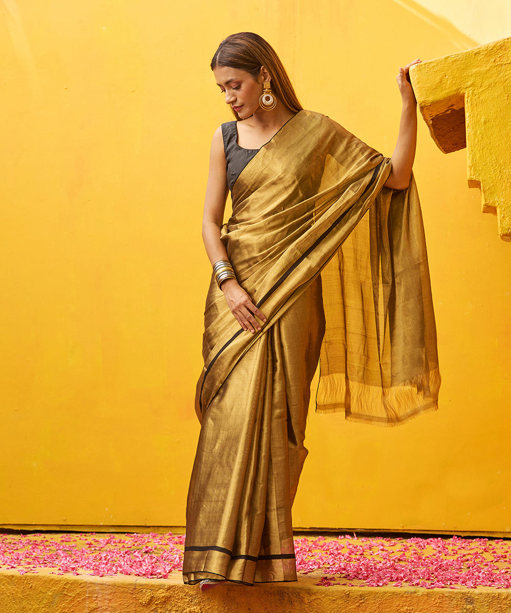 Handloom_Gold_Pure_Tissue_Chanderi_Saree_With_Black_Thin_Border_WeaverStory_02