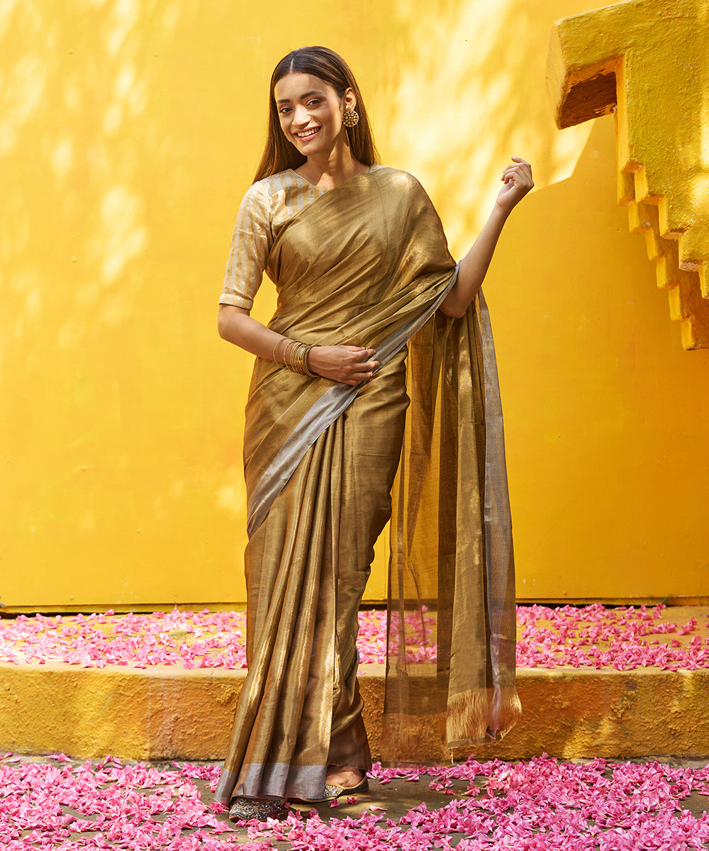 Handloom_Gold_Pure_Tissue_Chanderi_Saree_With_Silver_Border_WeaverStory_02