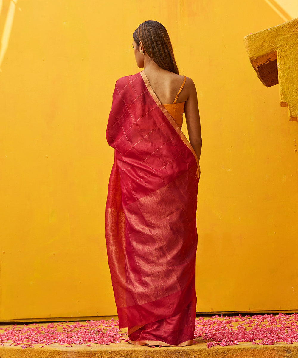 Maroon_Handloom_Pure_Chanderi_Silk_Saree_With_Zari_Checks_WeaverStory_03